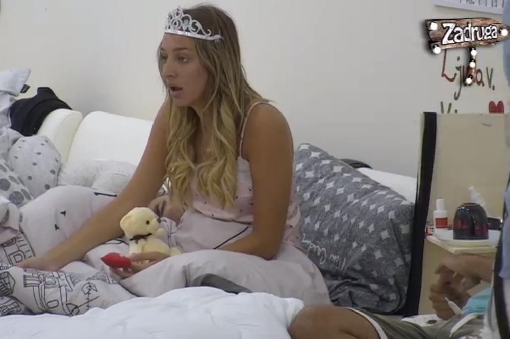 LUNA PUCA OD LJUBOMORE: Čim nađete devojke, mene izbegavate! JA NISAM DROLJA!