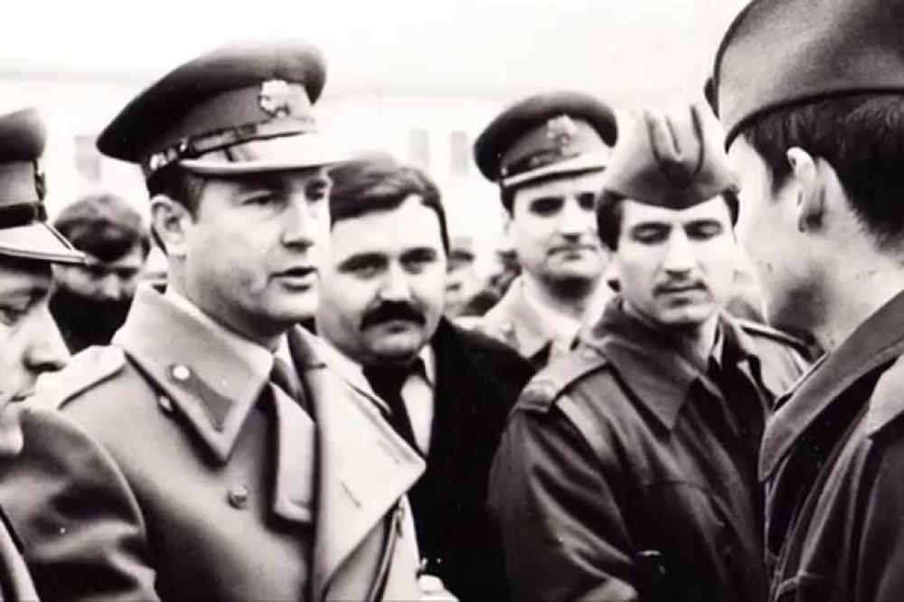 BIO JE HEROJ JNA, SPASIO JE MNOGE ŽIVOTE, A TRI DRŽAVE SU MU SUDILE: Vreme je da naš JUNAK konačno dobije spomenik!