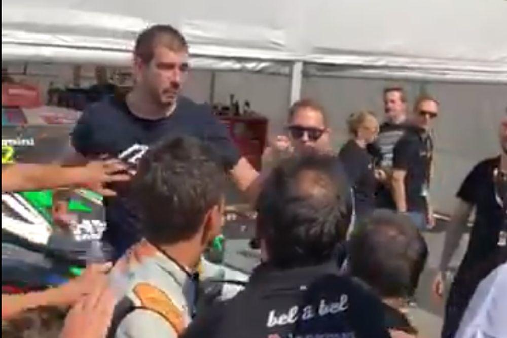 SRBIN IZAZVAO HAOS U MONCI: Dušan Borković krenuo u razračunavanje posle trke, zamalo da sevnu pesnice!