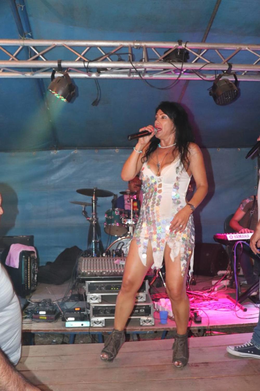 Ona je kraljica ovog vašara  