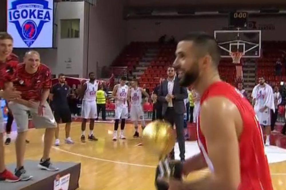 ZVEZDINA SUROVA OSVETA U SUPERKUPU ABA LIGE: Šampion Srbije razbio Budućnost za prvi trofej u sezoni!