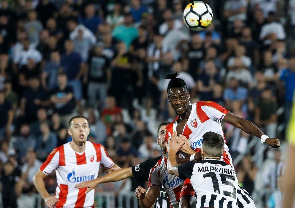 Boaći pri postizanju spornog gola  