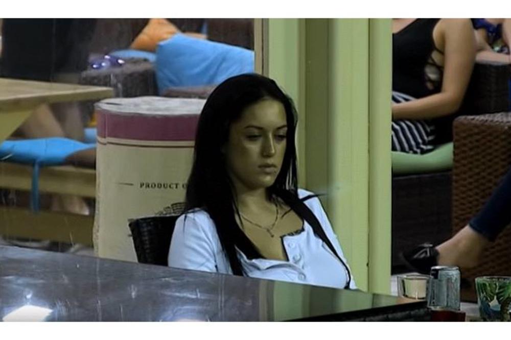 ALEKSANDRA DOŽIVELA NERVNI SLOM ZBOG LUKE: Ovo će mu teško oprostiti!(VIDEO)