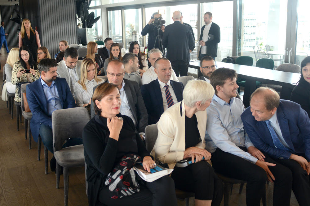 Autor knjige 'Tenkovski general