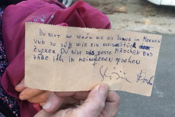 55 GODINA JE ČUVALA LJUBAVNO PISMO SA LETOVANJA! Žena iz Nemačke sada traži Balkanca koji ga je napisao!