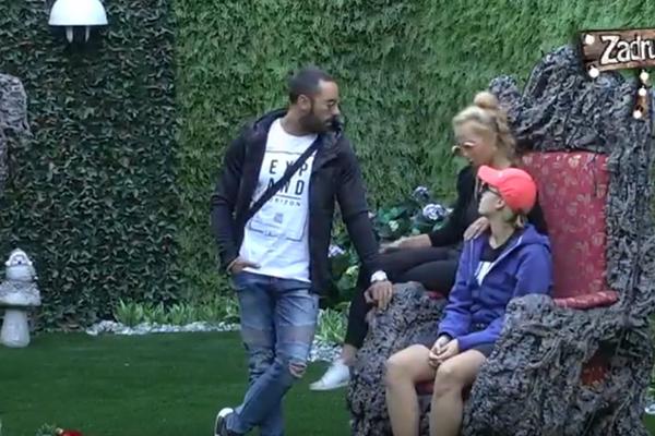 Jovica se našao IZMEĐU DVE VATRE, a onda je rajski vrt postao ŽIVI PAKAO! (VIDEO)