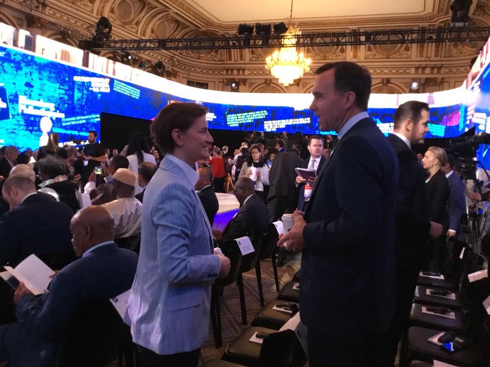 Premijerka sa kanadskim ministrom finansija  