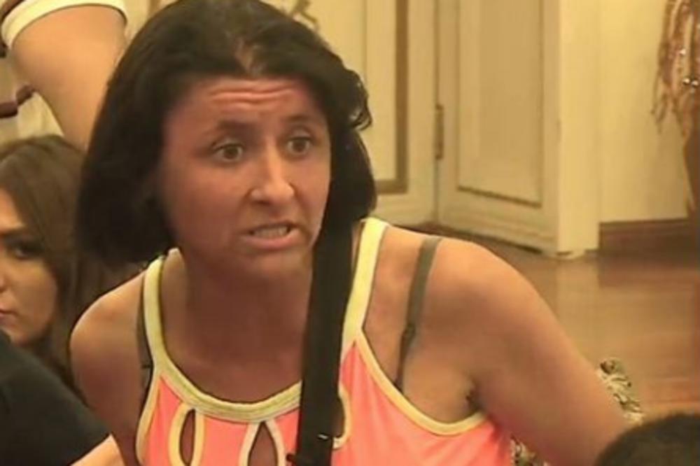 IZAĐI IZ KONTEJNERA: Zorica i Žizela zaratile na KRV I NOŽ, ovo je pravi HAOS! (VIDEO)