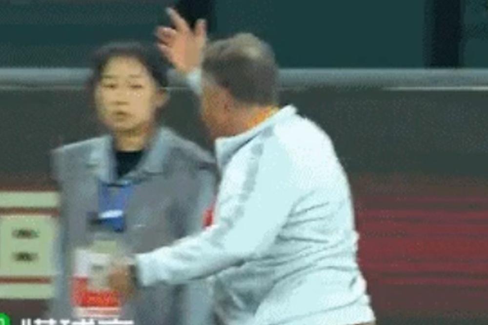 SPALA MU TRENERKA NA POLA ZADNJICE: Rumun vileneo kao razjareni bik zbog Mažića, pa popio 7 mečeva suspenzije!