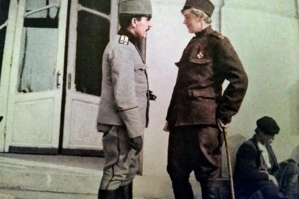 JEDINA ŽENA OFICIR GVOZDENOG PUKA NIJE BILA SRPKINJA! Ovoj dami iz Engleske Srbija mnogo duguje