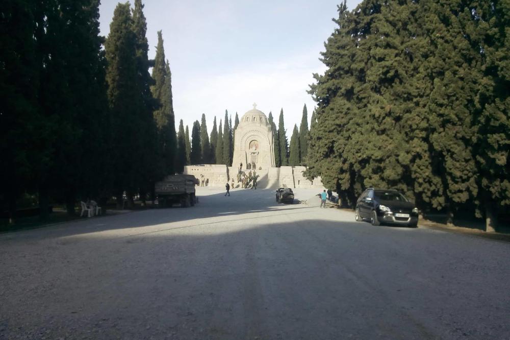 VANDALSKI ČIN NA ZEJTINLIKU: Sraman incident uoči komemorativnog skupa na vojničkom groblju!