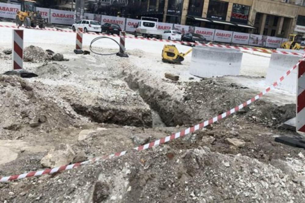 OGROMNO OTKRIĆE NA TRGU: Pronađeni delovi čuvene Stambol kapije iz 19. veka! (FOTO)