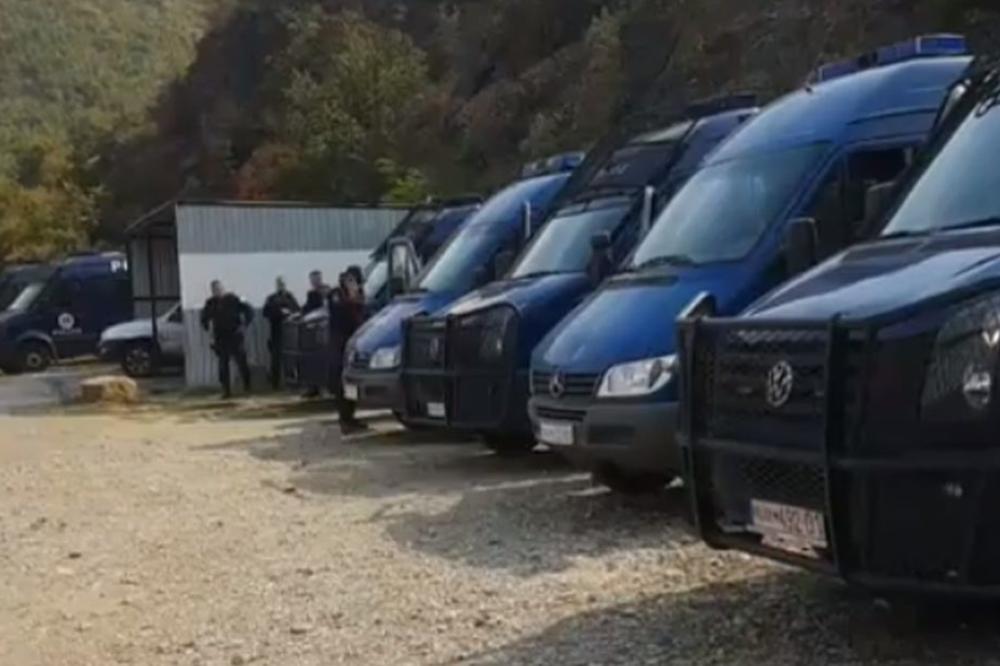 ROSU SE POVUKAO SA GAZIVODA, JAVLJAJU MEDIJI: Kosovski specijalci napustili sever Kosmeta zajedno sa Tačijem?