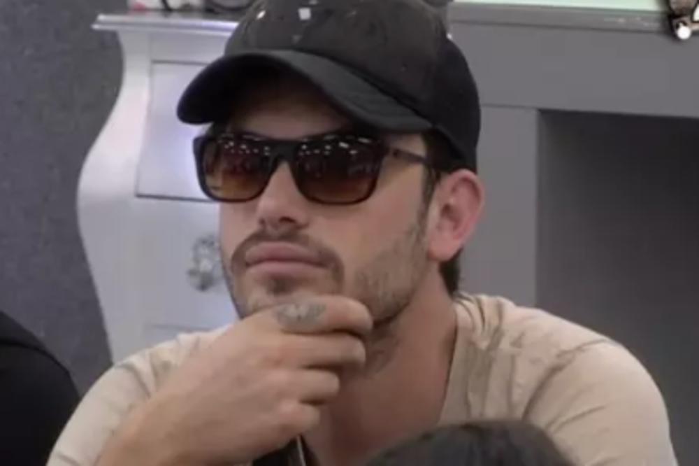 TOMA IMA VANBRAČNO DETE U KINI! Majka mu se šokirala!