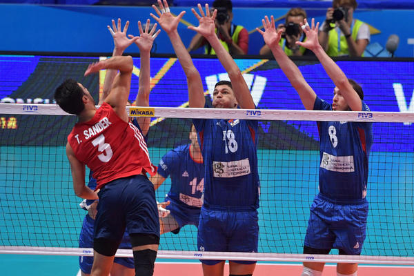 KRAJ CRNE SERIJE: Odbojkaši posle velikog preokreta do pobede!