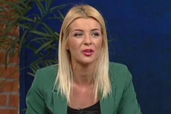 EMISIJA ZAPOČELA TEŠKIM REČIMA: Nevenina MAJKA nije imala reči hvale za ćerku, čak joj nije ni FAVORIT! (FOTO)