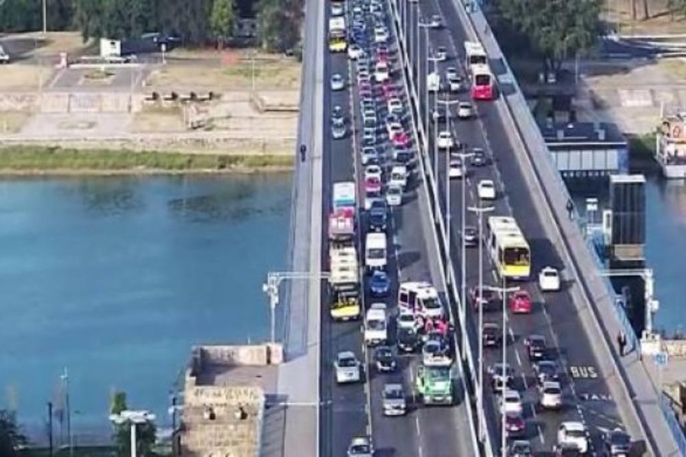 HAOS NA BRANKOVOM MOSTU: Lančani sudar, usledio je pravi KOLAPS!