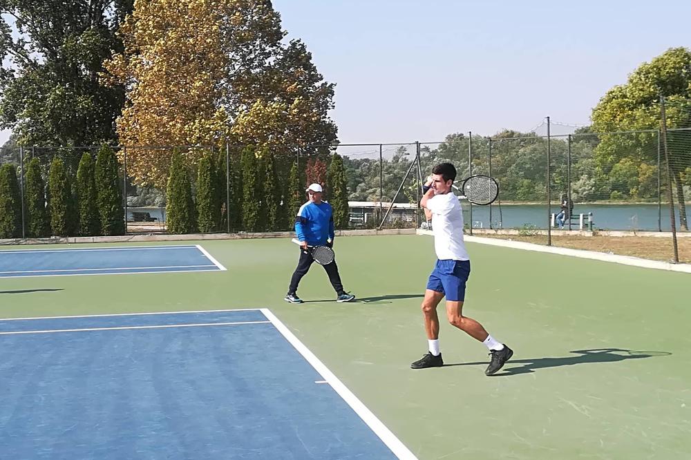 ĐOKOVIĆ SE SPREMA ZA PRVO MESTO! Srpski as odradio prvi trening u Šangaju!