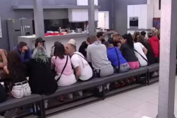 OVOME SE NISU NADALI: Rada Vasić podelila NOVAC, a ukućanima nije bilo PRAVO! (VIDEO)