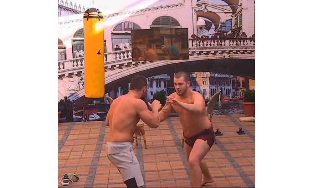 Benjamin se uplašio od Bize 