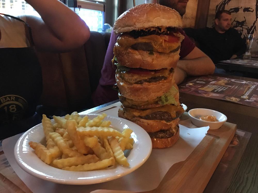 Burger od 'pola metra