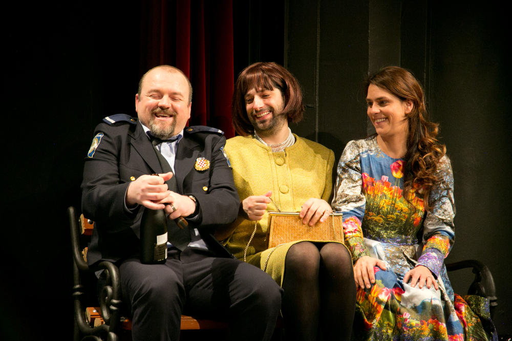 OKTOBAR U ZVEZDARA TEATRU: Ustav republike Hrvatske, Rambo Amadeus... (FOTO)