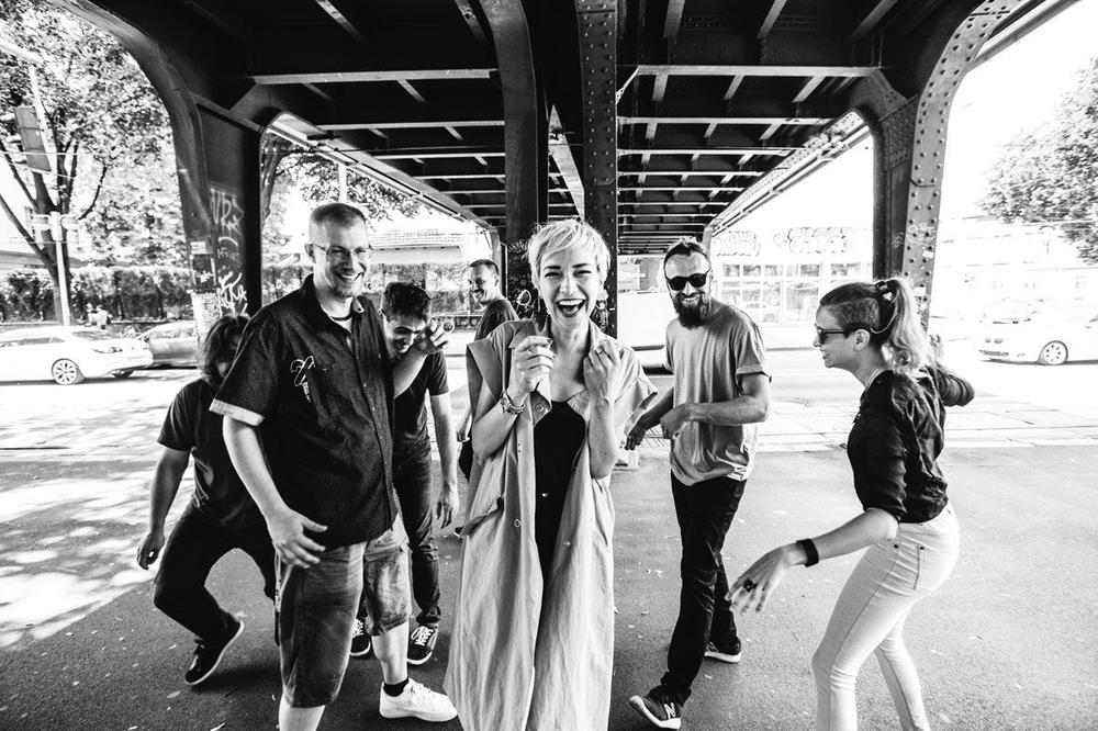 NEŠTO GLASNO: Grupa Elemental ima novi spot i najavljuje koncerte u Beogradu (VIDEO)