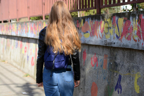 HOROR! Oteo devojčicu (13), nedeljama je silovao u podrumu, razvila je 1 sindrom i ostala trudna!