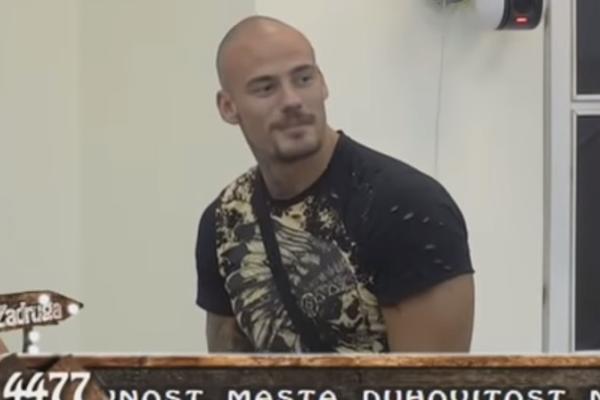 ON JE TRENUTNO NAJOMRAŽENIJA OSOBA U SRBIJI: Ko je Bojan Gaćeša koga je javnost razapela zbog vica o Milici Rakić?