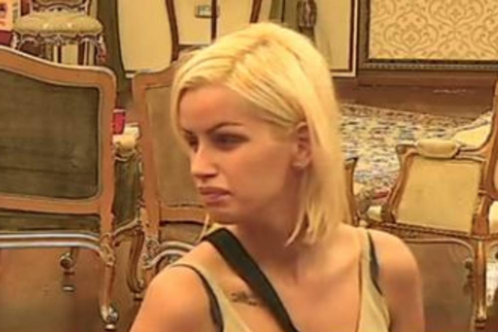 OD NJENIH REČI ZASTAJE DAH: Ljubica GRCALA u SUZAMA kada je ispričala svoju ŽIVOTNU PRIČU! (FOTO)