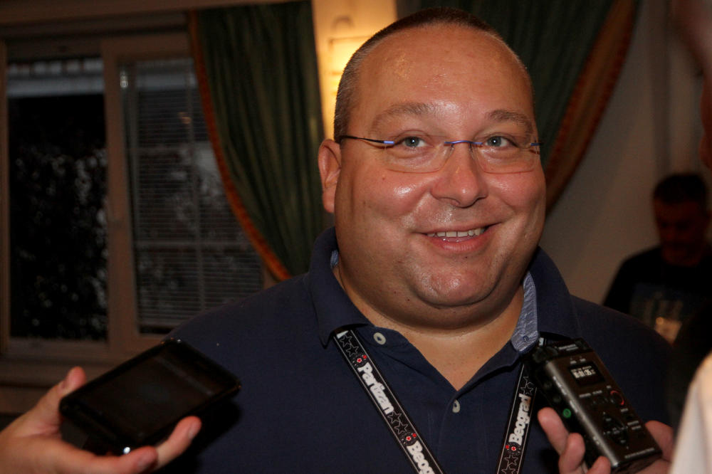 VLADIMIR VULETIĆ PROZIVA ZVEZDU ZBOG DEBAKLA: Loto sedmica nije izvučena, više sreće u Liverpulu!