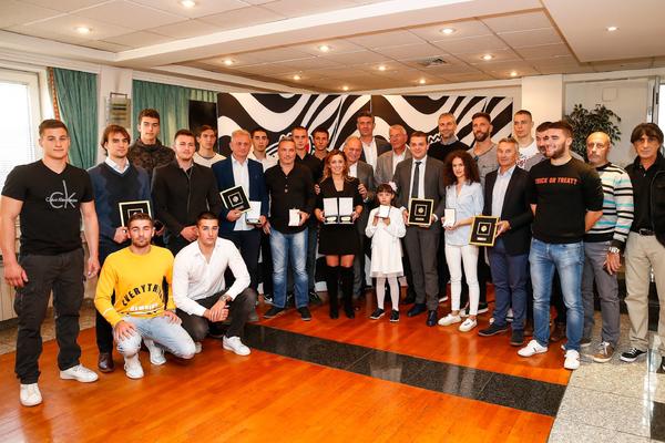 PARTIZAN PROSLAVIO ROĐENDAN: Izabrani najbolji za ovu godinu, a fudbalera ni na mapi...