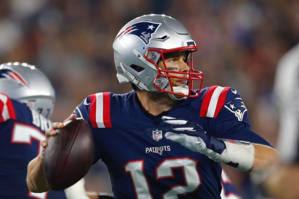 TOM BREJDI U KLUBU 500: Priključio se Favru i Meningu tačdaun bacanjima za pobedu Petsa nad Koltsima!