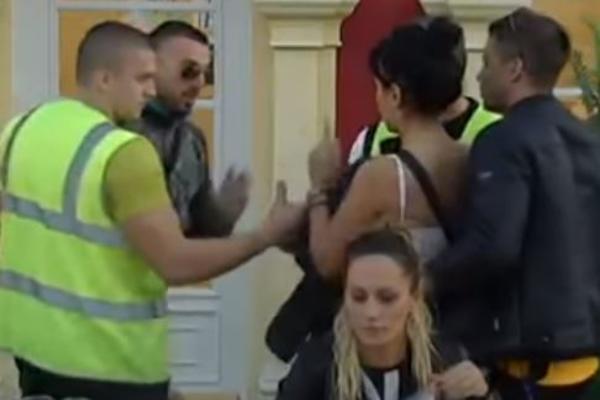 OVO JE TRENUTAK KOJI JE DOVEO DO PREBIJANJA ALEKSANDRE! Vladimir prvi nasrnuo na Davida i počela je TUČA! (VIDEO)