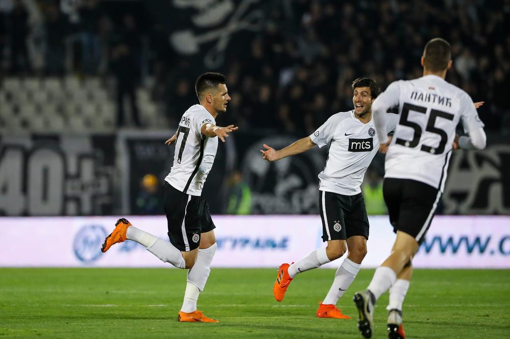 DIVNA ASISTENCIJA, JOŠ LEPŠI GOL: Majstorija Nemanje Nikolića i Gorana Zakarića!