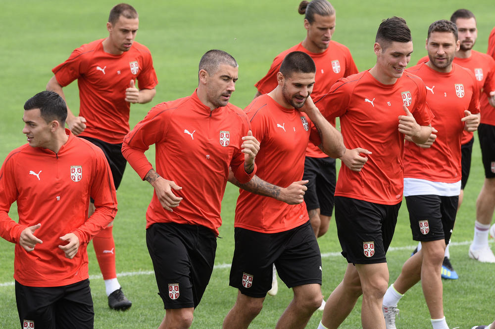 TEŽAK UDARAC ZA SRBIJU: Neće igrati protiv Crne Gore i Rumunije, trener kaže da ne može ni da hoda!