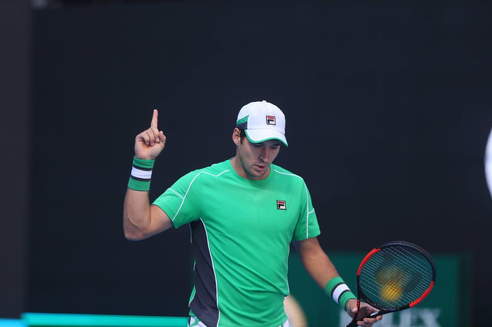 LAJOVIĆ POBEDOM ZAPOČEO GODINU: Dva sata borbe sa žilavim Rumunom se isplatilo!