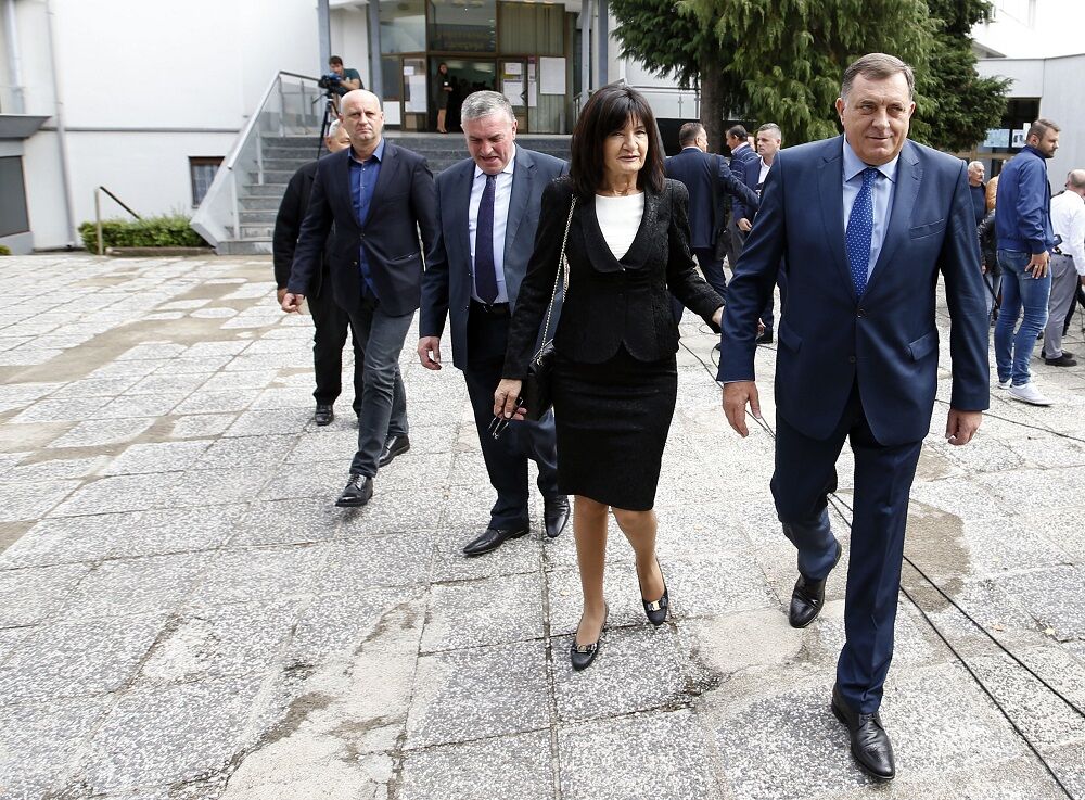 Snežana Dodik podržala je svog supruga Milorada Dodika na izborima  