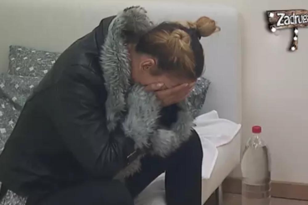 ZAŠTO PRODUKCIJA MALTRETIRA NADEŽDU? Svi njeni ZLOSTAVLJAČI na jednom mestu, a devojci nije dobro!