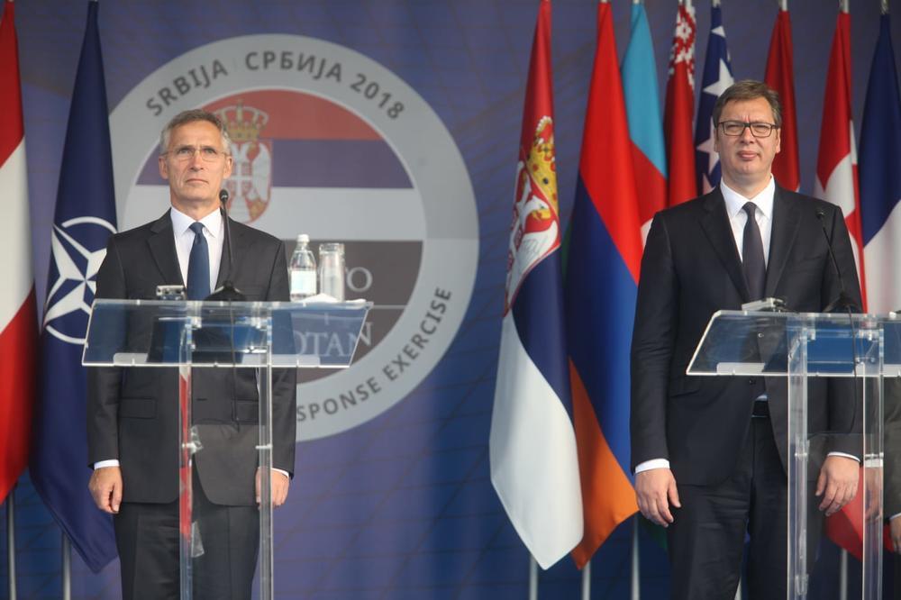 DIJALOG MORA DA SE NASTAVI: Vučić o SITUACIJI NA KIM razgovarao sa generalnim sekretarom NATO-a Stoltenbergom