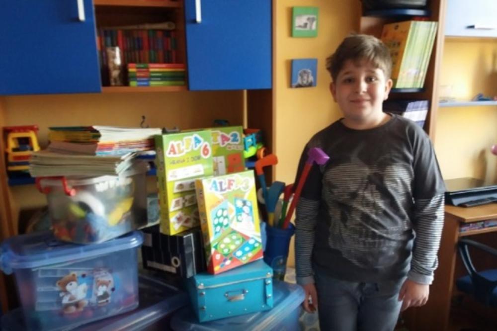 MALI ALEKSA JE NAJVEĆI HEROJ SRBIJE: Poklonio je sve svoje igračke bolesnoj deci, a sada sprema nešto VEĆE! (FOTO)