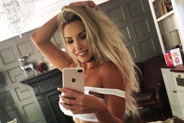 KO LI JE MARATONAC? Starleta se probudila skroz gola sa medaljom oko vrata, a ničega se ne seća! Ova fotka je dokaz