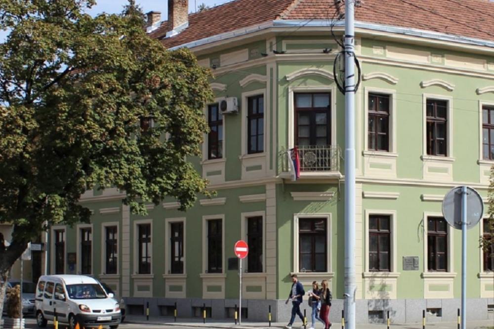 AUTO-LAKIRER U UPRAVNOM ODBORU NARODNE BIBLIOTEKE! Ne, nije vic, ovo je stvarno i dešava se u Srbiji