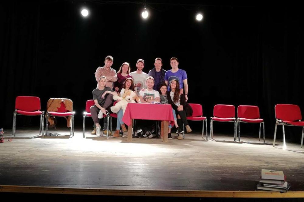 JUBILEJ U VUKU: Pedeseto izvođenje predstave Ne oklevaj - improvizuj