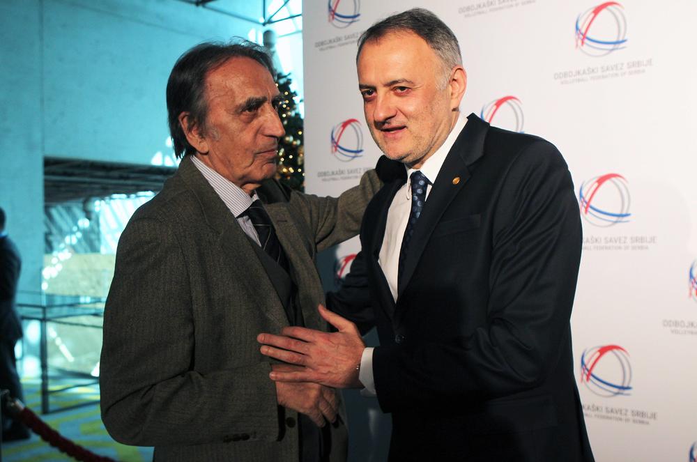 lazar Grozdanović u društvu još jedne legende Zorana Gajića, sadašnjeg predsednika Odbojkapkog saveza Srbije  