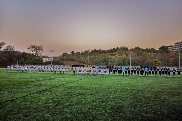 VELIKA POBEDA PRAVOG FUDBALA I HUMANOSTI: "Propali fudbaleri" sakupili preko 250 hiljada za pomoć deci!