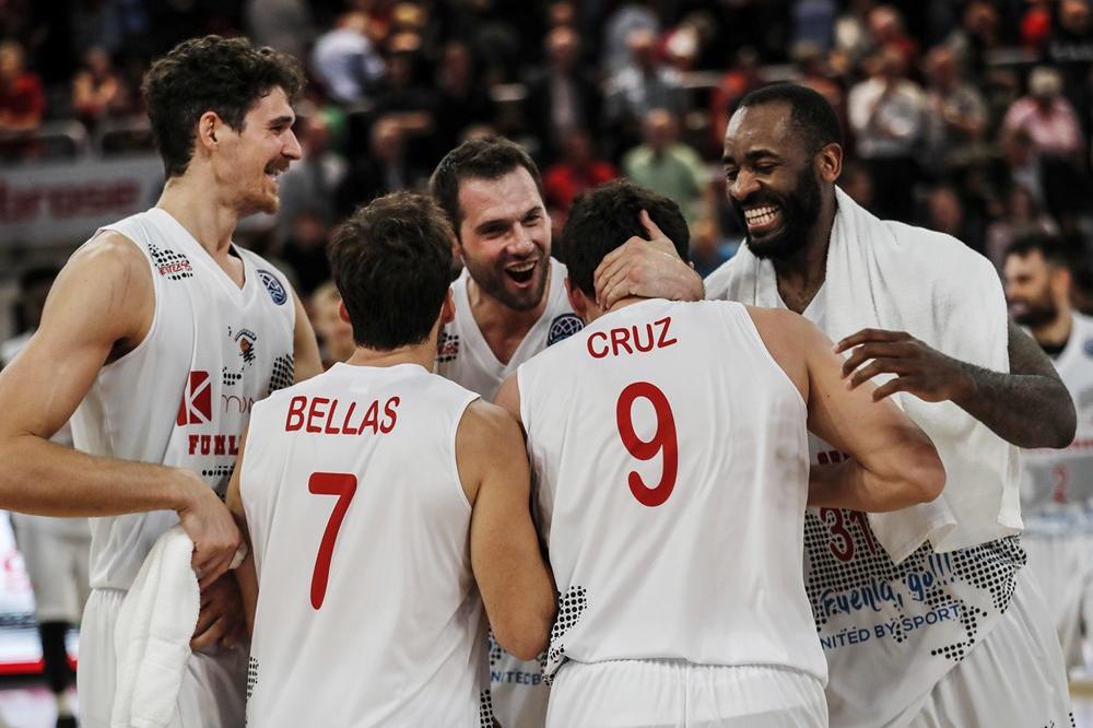 OVAKO NEŠTO NIJE VIĐENO: Za 48 sekundi ubacili 15 koševa