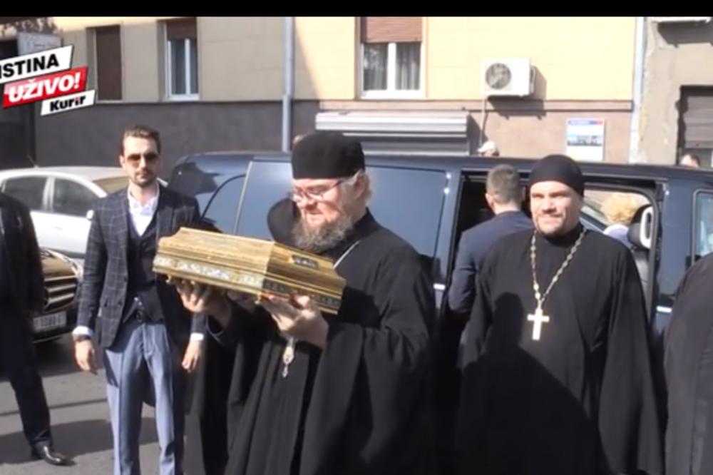 DA SE NAJEŽIŠ: Stigle mošti 18 ruskih SVETITELJA! Ostaju od subote u crkvi Svetog Save na Vračaru do subote!