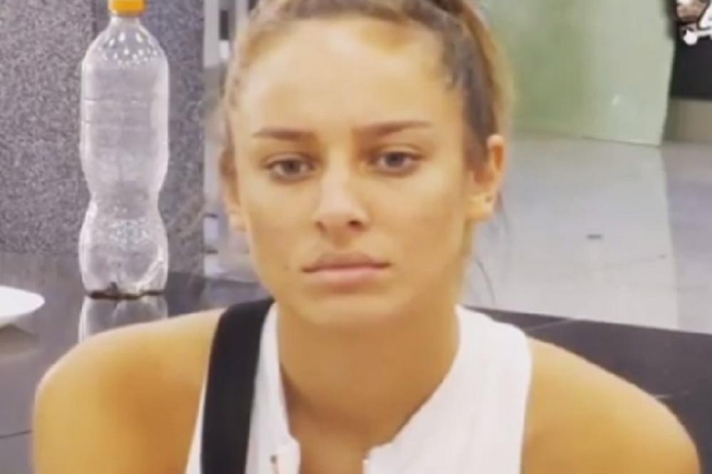 SAMA SE ODALA: Luna pre Slobe bila s dečkom koji je vršnjak njenog očuha! Sve je ispričala! (VIDEO)