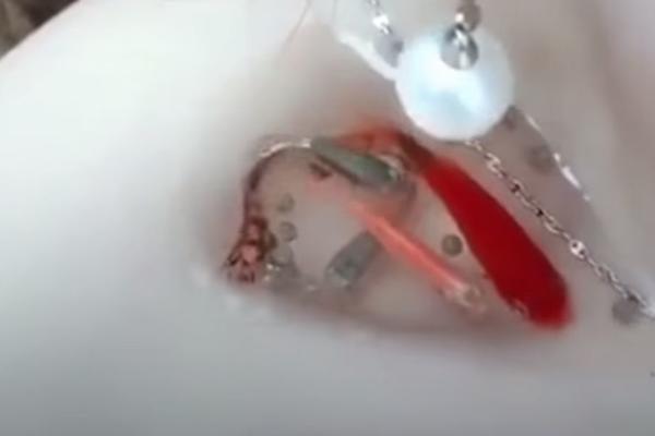 OVO JE NAJNOVIJI TREND TESTIRANJA MRŠAVOSTI U SVETU: Nekima će biti MUKA, a nekima će se svideti! (VIDEO)